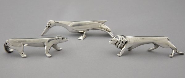 Art Deco 12 porte couteaux animaux metal argenté dans écrin