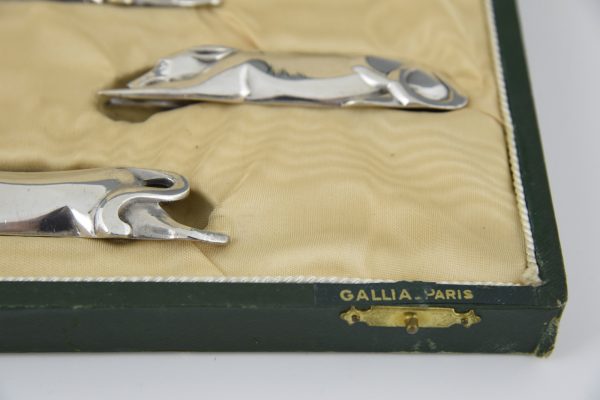 Set of 12 Art Deco animal knife rests in case