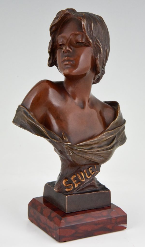 Seule Art Nouveau bronze bust of a woman