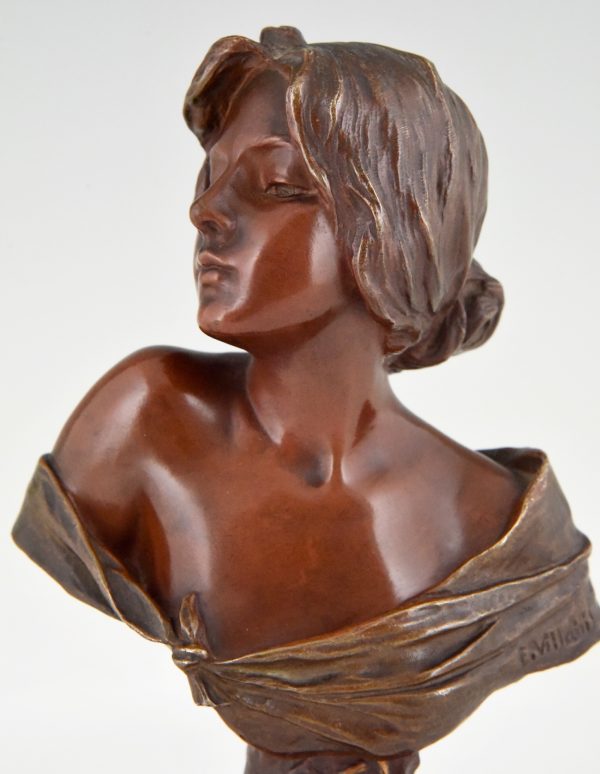 Seule Art Nouveau bronze bust of a woman