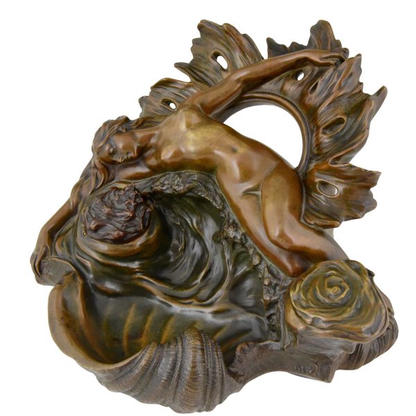 Art Nouveau encrier en bronze Venus nu au coquillages