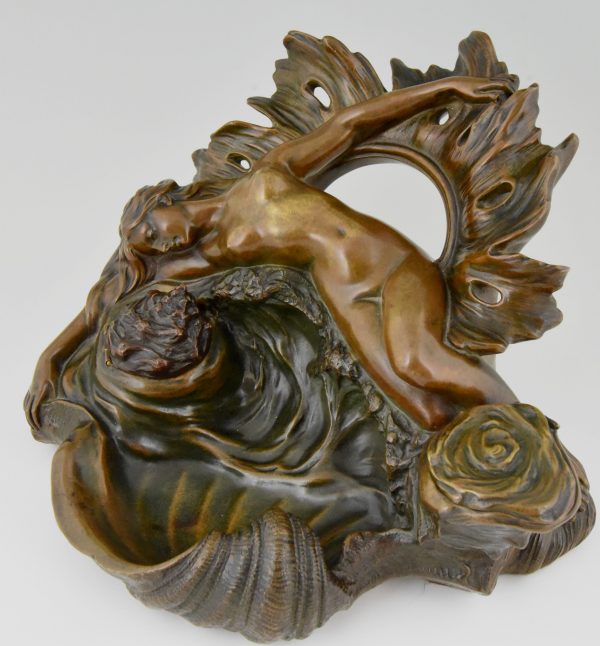 French bronze Art Nouveau inkwell Venus nude with shell