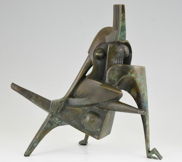 The kiss, sculpture moderne en bronze, couple enlacé