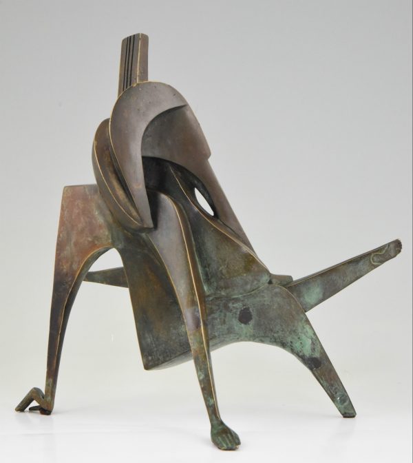 The kiss, modern bronze sculpture embracing couple