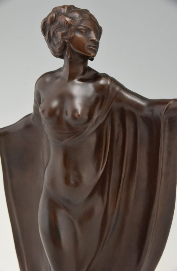 Art Nouveau bronzen sculptuur danseres met sluier