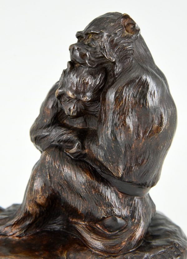 Antieke bronzen sculptuur twee apen