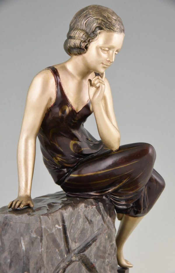Art Deco figural lamp sculpture lady with swan