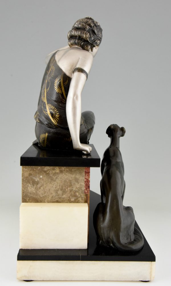 Art Deco Skulptur Frau mit Barsoi Hund