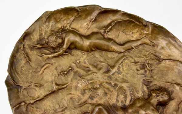 Art Nouveau coupe en bronze avec couple nu et pieuvre