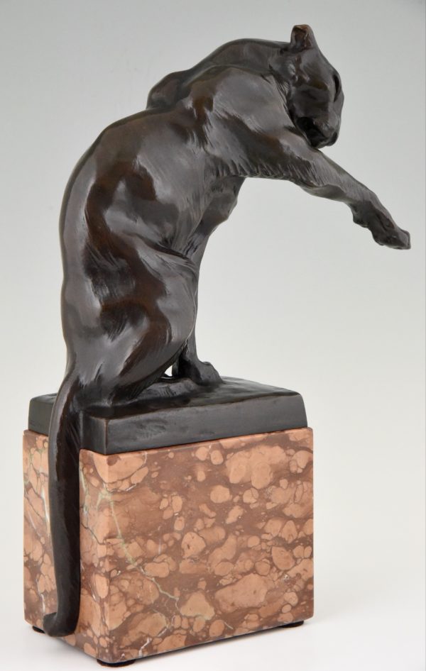 Art Deco bronze sculpture of a sitting panther