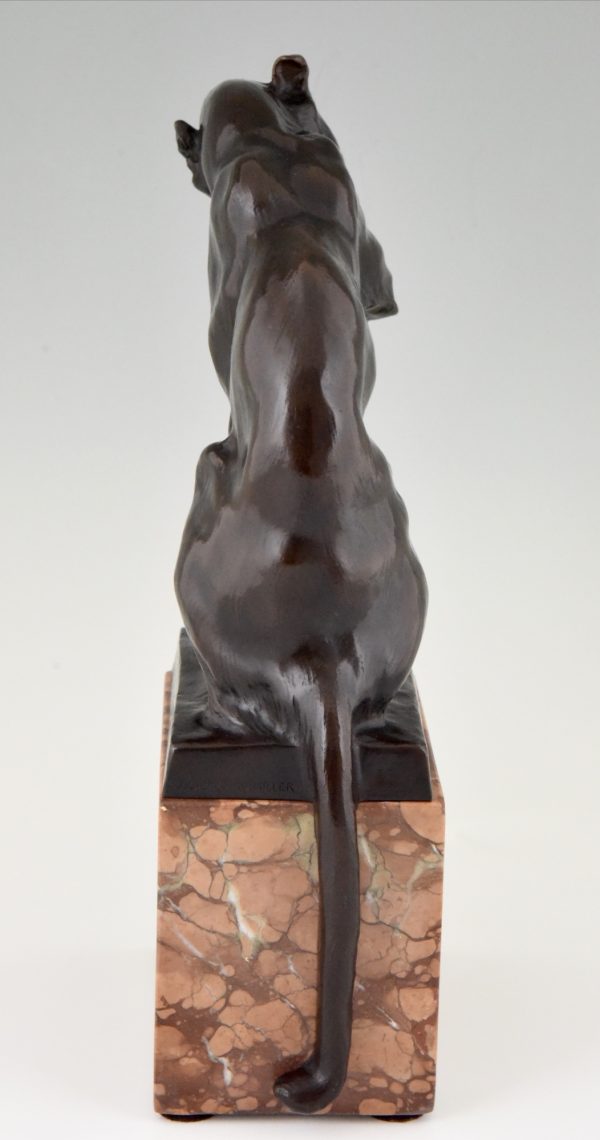 Art Deco bronze sculpture of a sitting panther