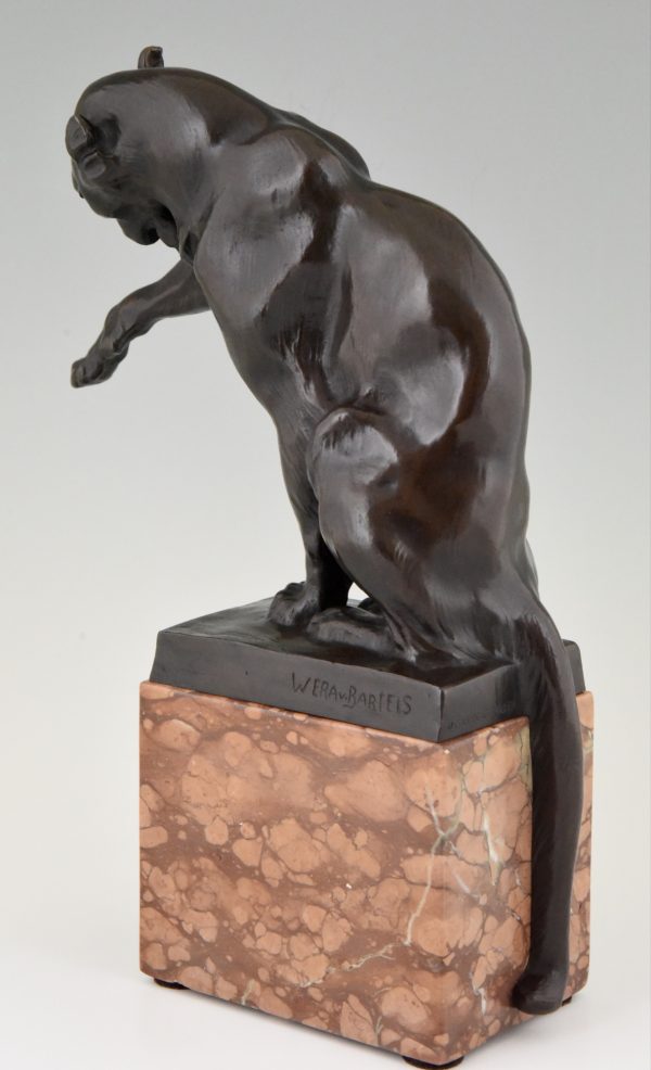 Art Deco bronze sculpture of a sitting panther