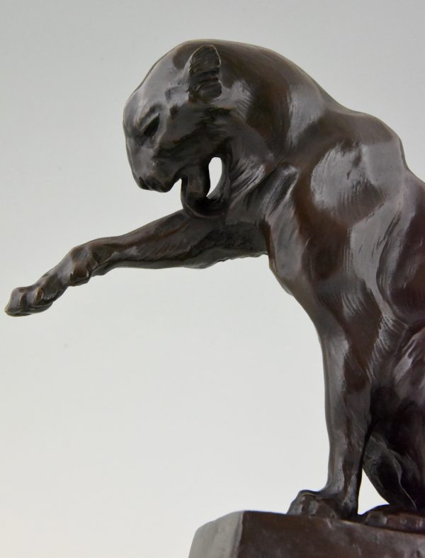 Art Deco bronze sculpture of a sitting panther