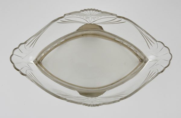 Art Nouveau silvered flower dish with couple