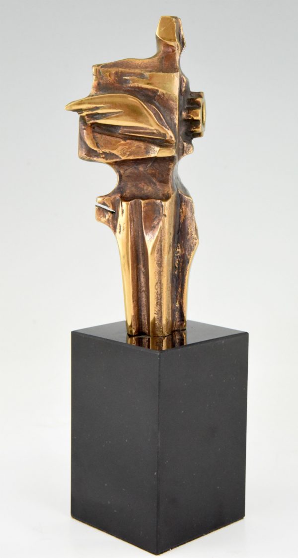 Bronzen sculptuur staande figuur zeventiger jaren