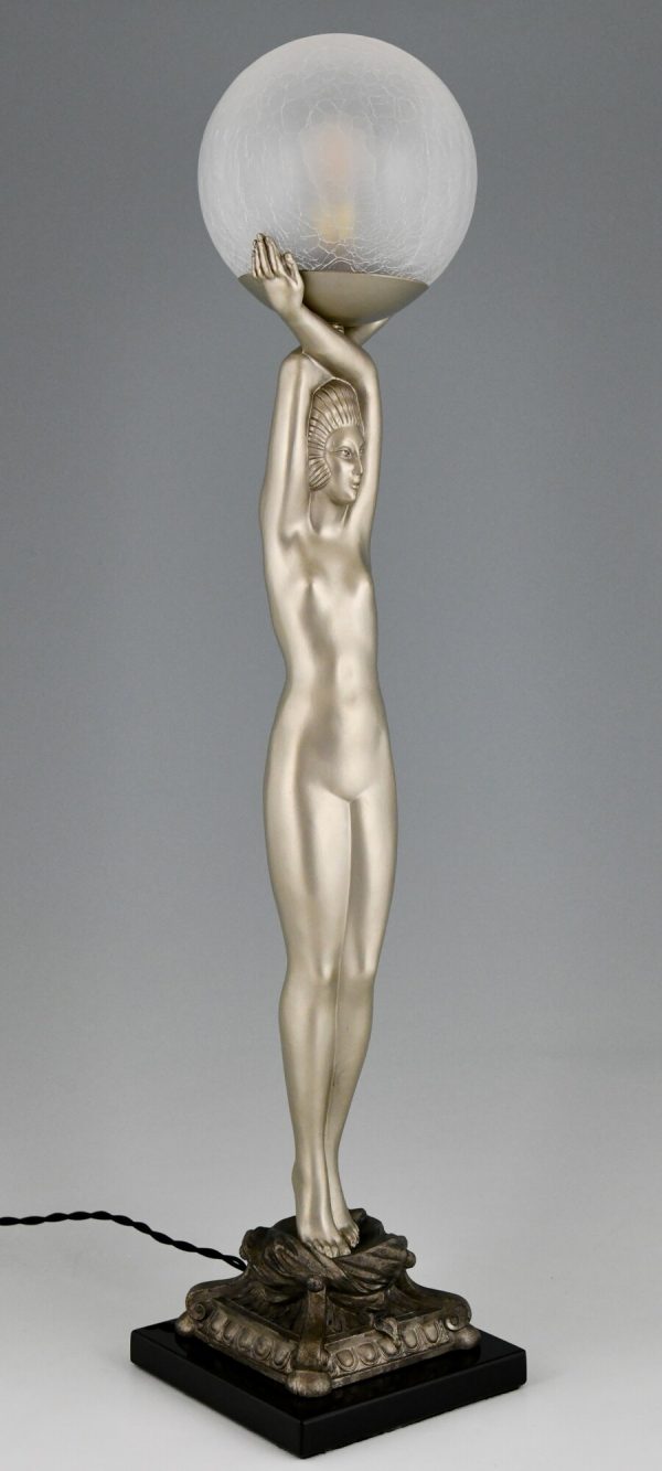 Lampe de style Art Deco femme nue au ballon