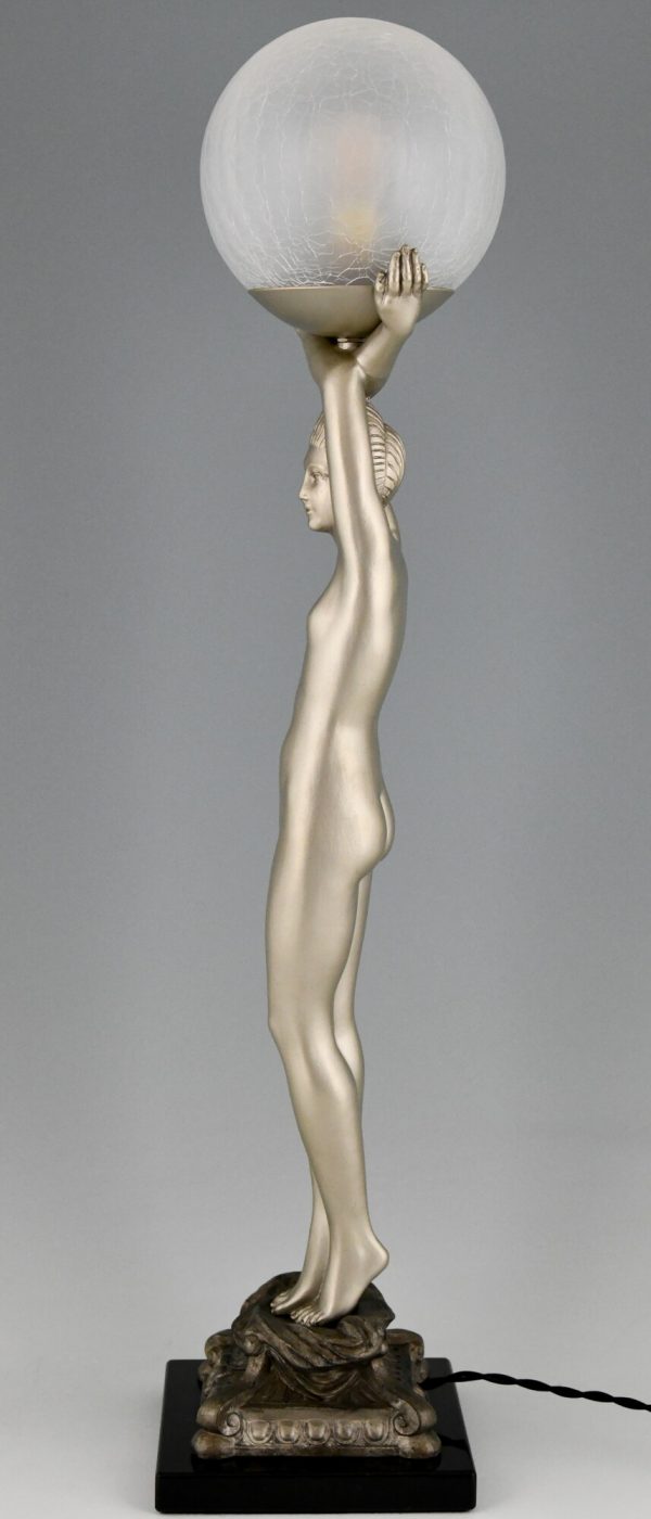 Lampe de style Art Deco femme nue au ballon