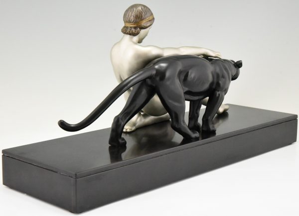 Art Deco sculpture femme nue et panthère