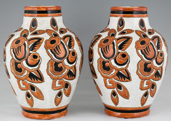 Paar Art Deco Vasen Craquelé Keramik mit Blumen