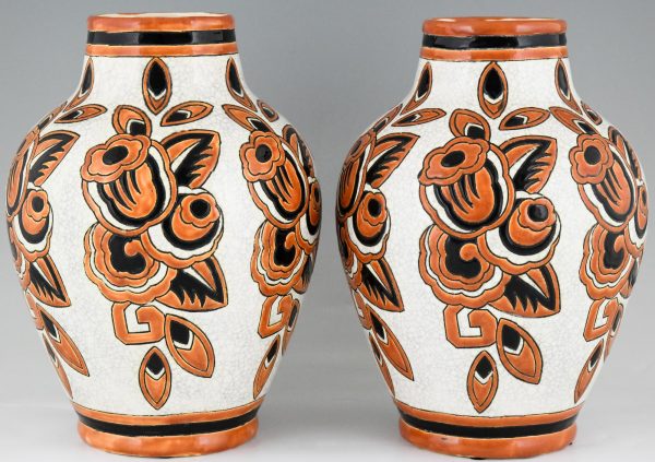 Paar Art Deco Vasen Craquelé Keramik mit Blumen