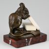 Antiek bronzen sculptuur muis met suiker