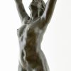 Déliverance, sculpture en bronze d’une femme nue avec epée