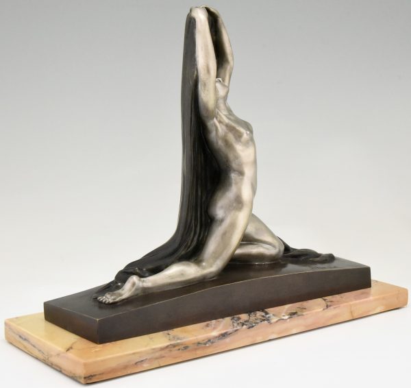 Art Deco sculpture bronze femme nue au drapé