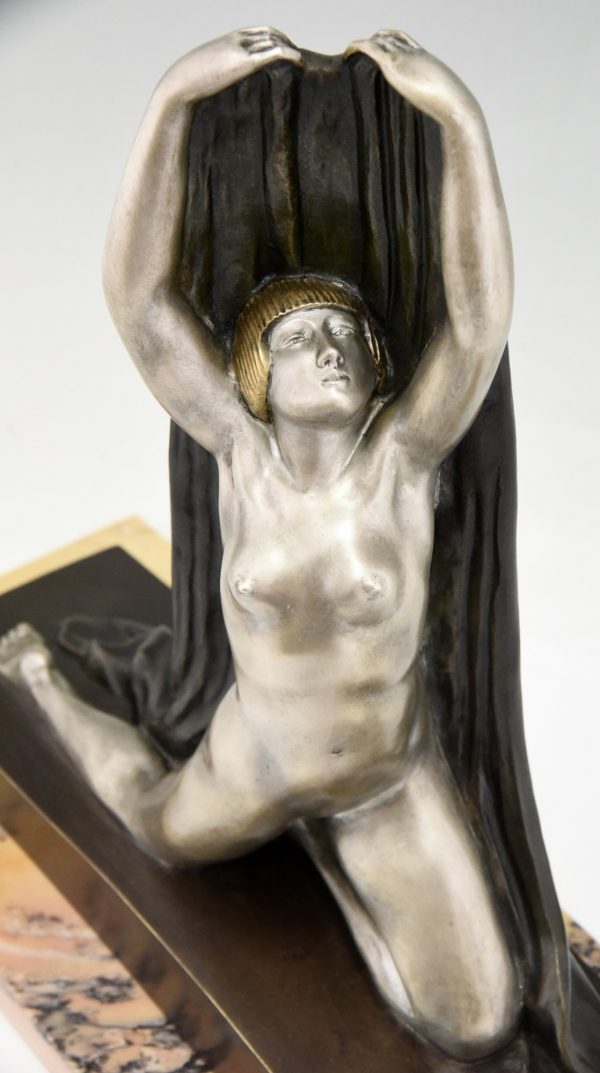Art Deco bronzen sculptuur naakt met sluier