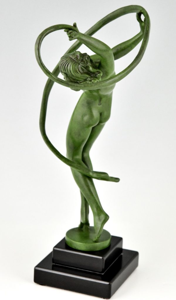 Tourbillon Art Deco sculpture nude dancer with swirling ribbon