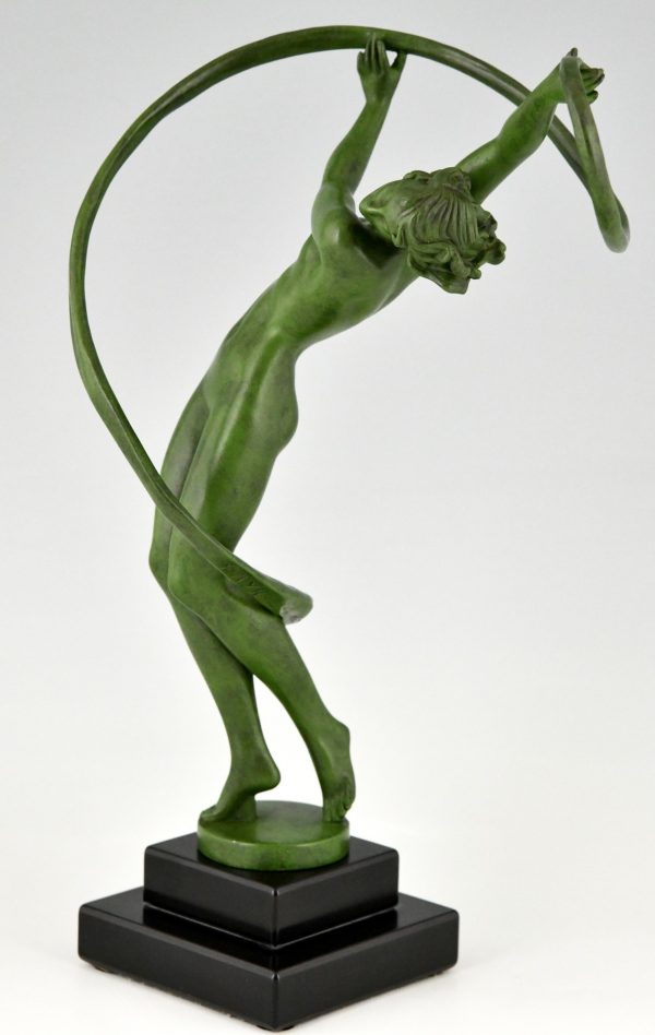 Tourbillon Art Deco sculpture nude dancer with swirling ribbon