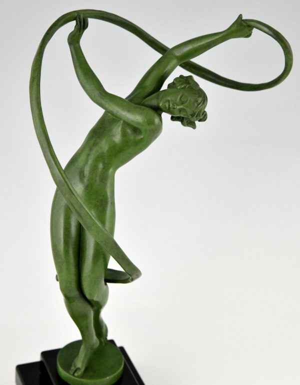 Tourbillon Art Deco sculpture nude dancer with swirling ribbon