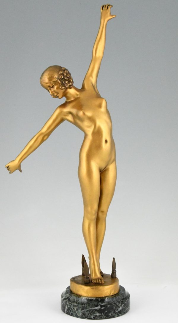 Art Deco bronzen sculptuur danseres met zwaard