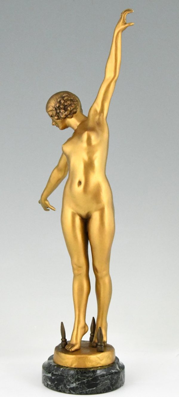 Art Deco Skulptur Bronze Frauenakt mit Schwert