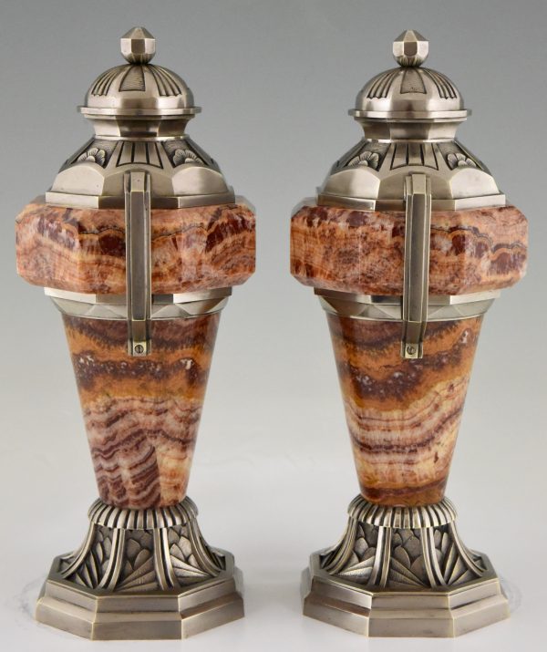 Art Deco Marmor und Bronze Urnenpaar