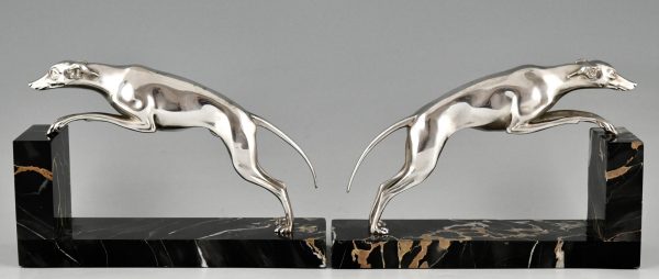 Art Deco boekensteunen verzilverd bronze met windhonden
