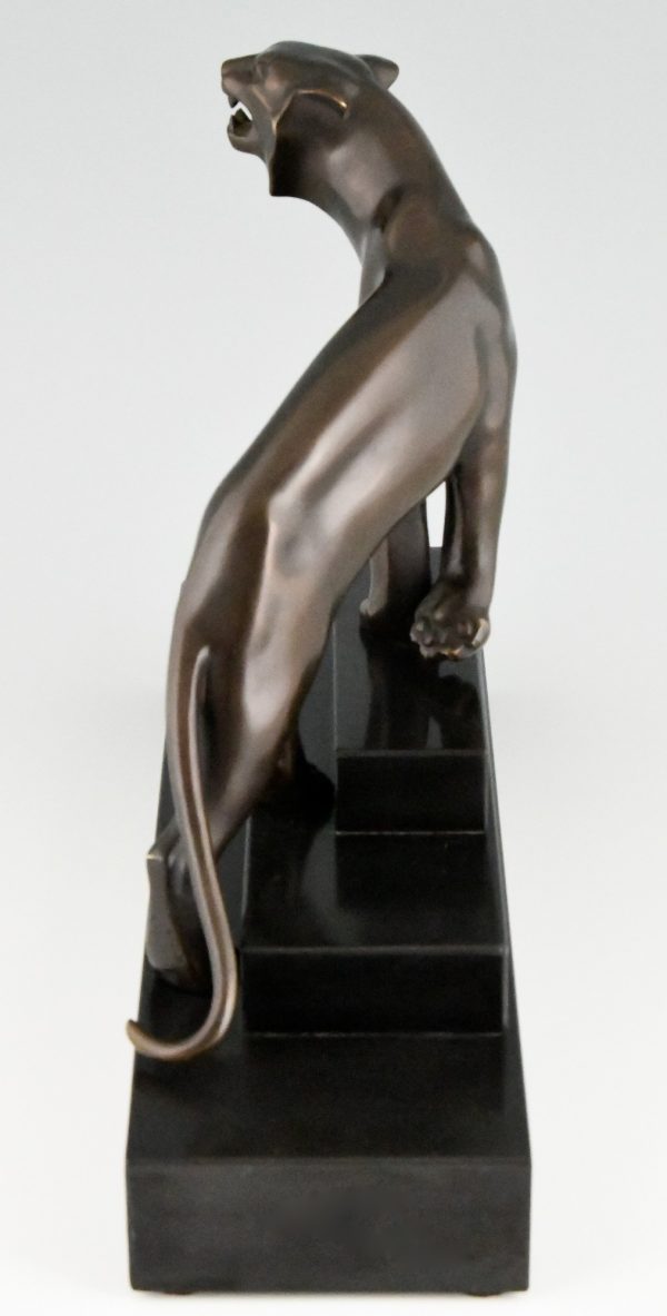 Art Deco bronze sculpture of a panther