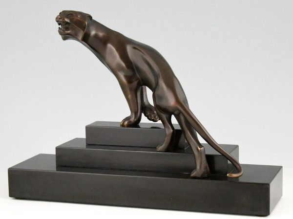 Art Deco bronze sculpture of a panther