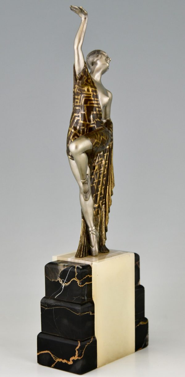 Art Deco bronze sculpture of a dancer