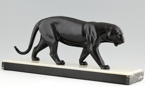 Art Deco sculpture of a panther