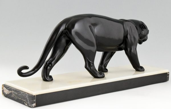 Art Deco sculpture of a panther