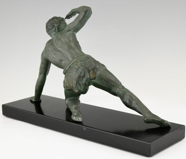 Art Deco sculpture homme à l’affût