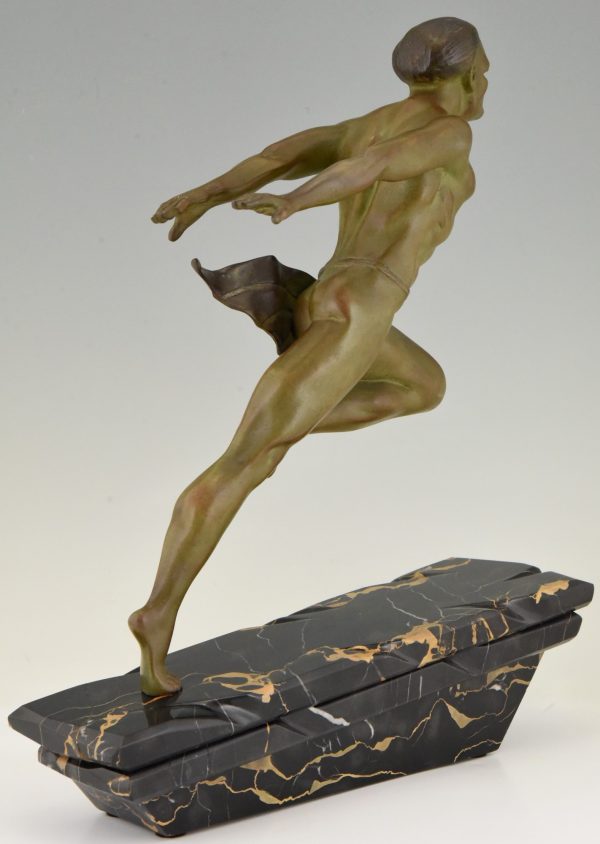 Art Deco sculpture homme courant athlete