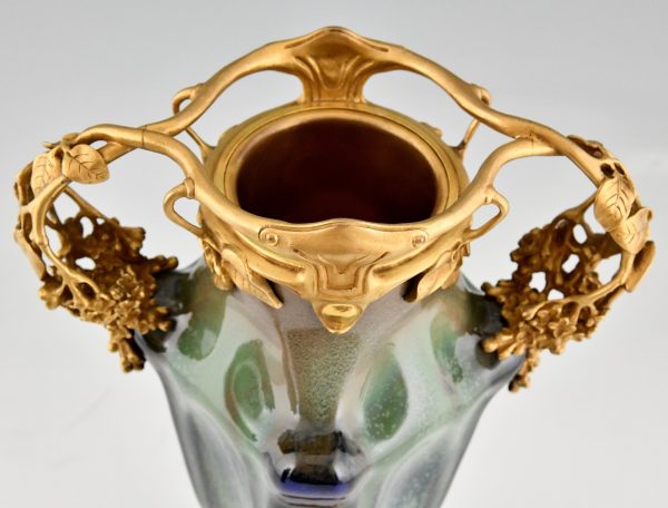 Art Nouveau vases en céramique et bronze doré