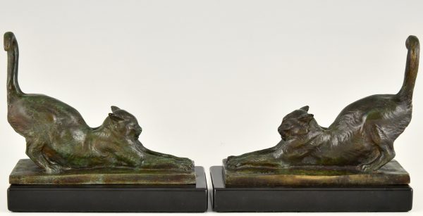 Art Deco bronzen boekensteunen met katten