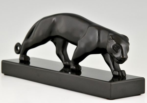 Art Deco bronze sculpture of a panther