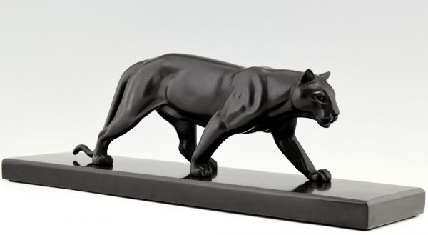 Art Deco sculpture of a panther