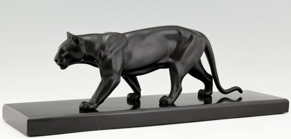 Art Deco sculpture of a panther