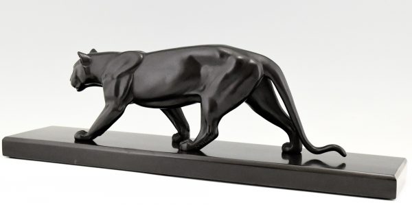 Art Deco sculpture of a panther