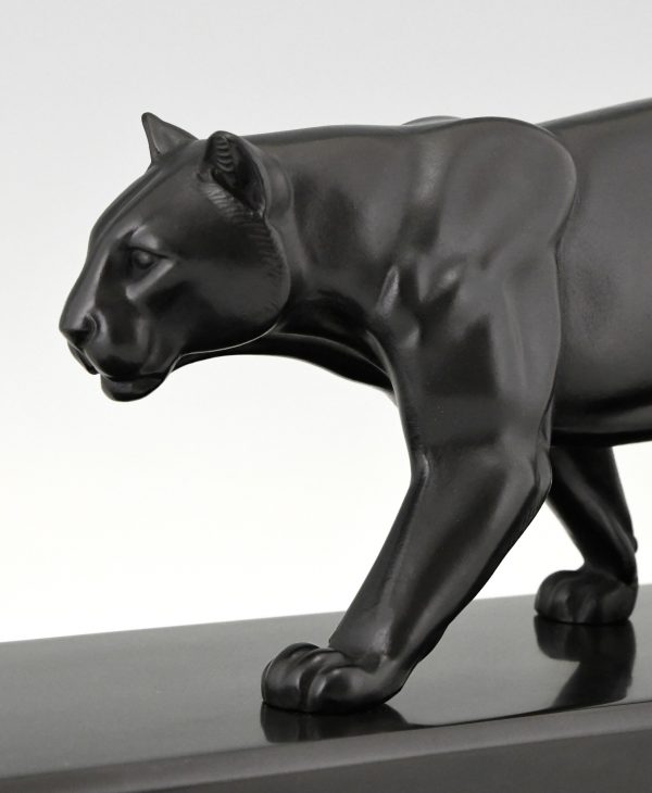 Art Deco sculpture of a panther