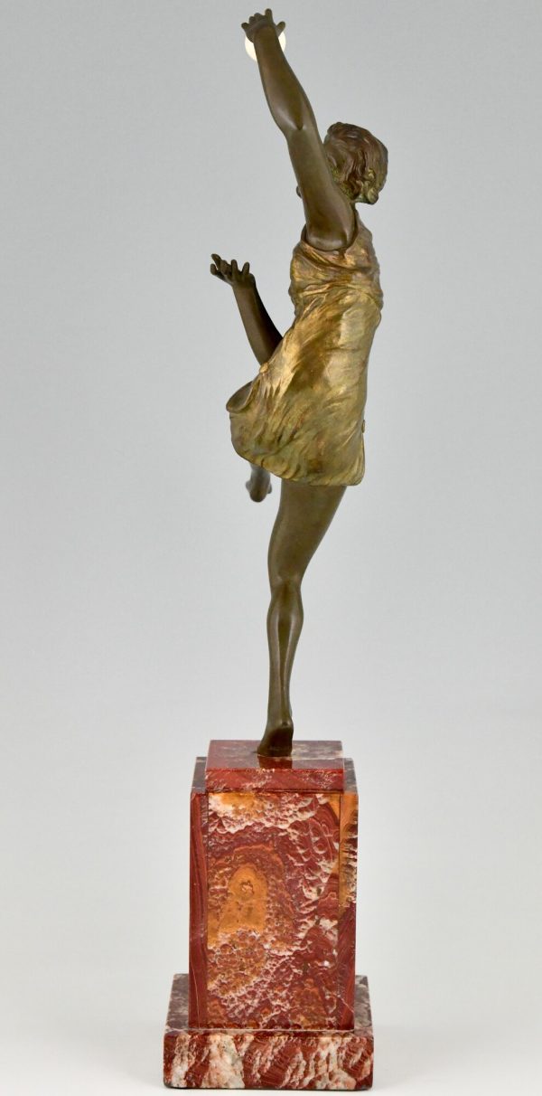 Art Deco bronzen sculptuur danseres met bal